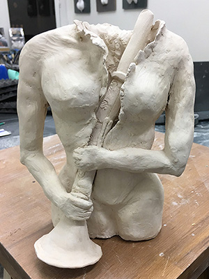 IZA - Isabelle Ardevol donne des cours de modelage en argile et de sculpture dans son atelier de Lausanne - sculptures d'eleves. Beatrice D.