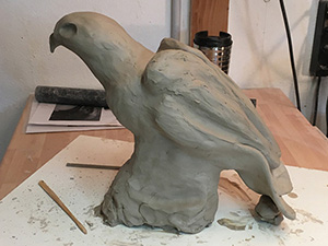IZA - Isabelle Ardevol donne des cours de modelage en argile et de sculpture dans son atelier de Lausanne - sculptures d'eleves. Mireille