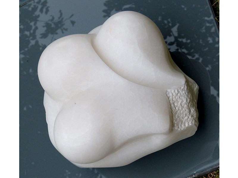 IZA - artiste Isabelle Ardevol, Double Je, Sculpture en albatre, 2019