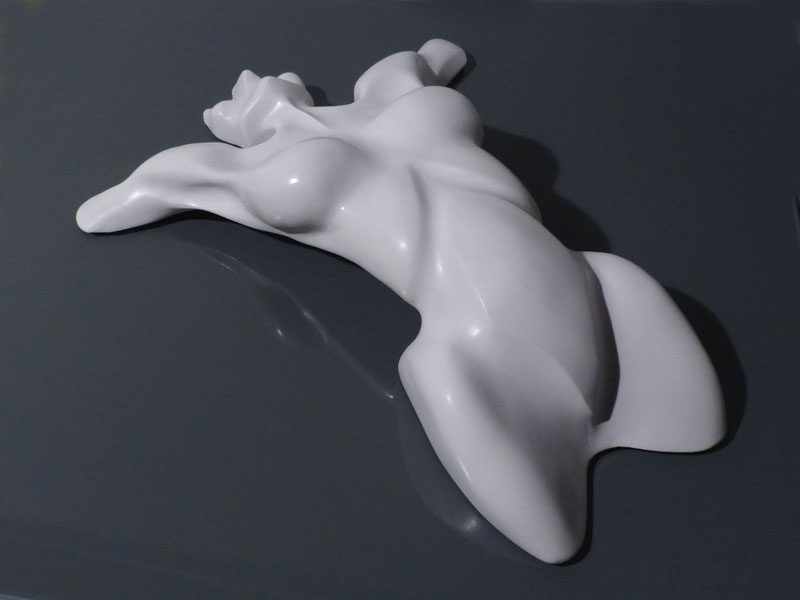 IZA, Isabelle Ardevol, sculpture Envol, resine acrylique 2012