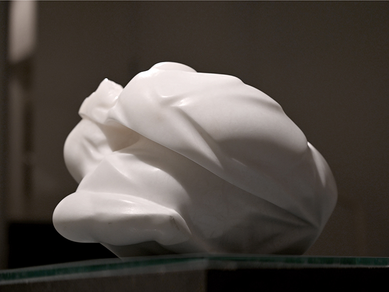 IZA, Isabelle Ardevol, femme artiste, sculpteure, sculptrice, sculpture contemporaine albatre, Dualite 2022