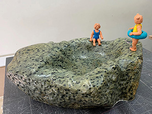 IZA - Isabelle Ardevol, cours de taille de steatite (pierre tendre) a Lausanne - Travaux d'eleves Nadine T.